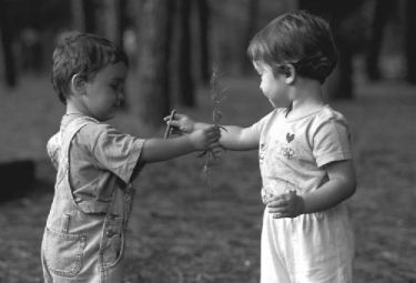 Festa del presente, domenica 15 settembre, a Valgrana Festa del presente, domenica 15 settembre, a Valgrana