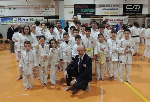 Arti marziali, Karate: partecipazione in massa dello Shotokan di Cervasca alla gara provinciale di Verzuolo