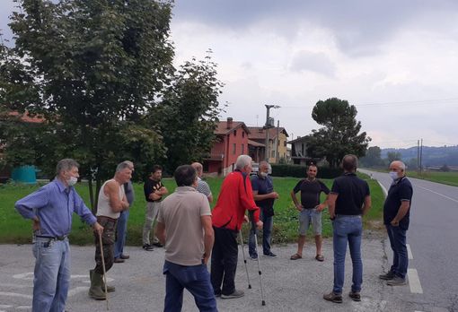 Monastero Vasco: pericolosità della provinciale 271, sopralluogo tra i residenti, la Provincia e l'Amministrazione comunale Monastero Vasco: pericolosità della provinciale 271, sopralluogo tra i residenti, la Provincia e l'Amministrazione comunale