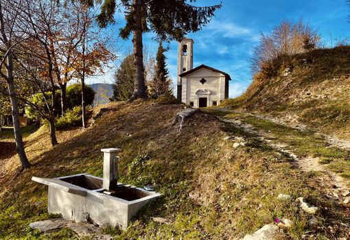 Domenica la camminata nel “desertum” certosino di Valcasotto Domenica la camminata nel “desertum” certosino di Valcasotto