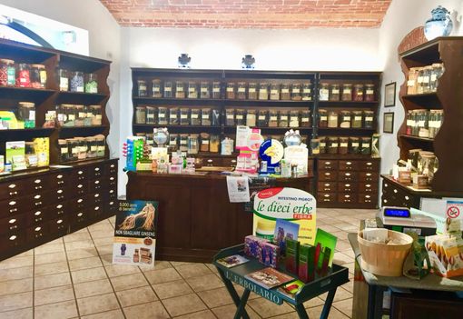 Dall'erboristeria “la Calendula” viene naturale acquistare un regalo di Natale