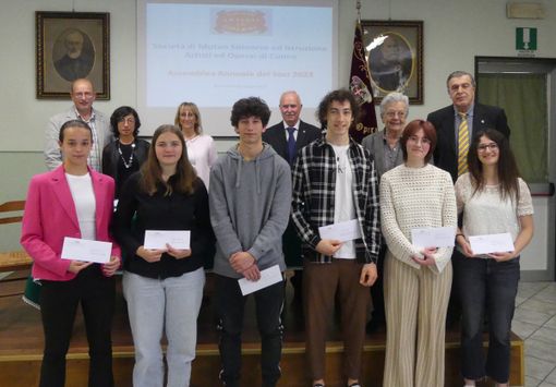 Consegnate le borse di studio "Fondazione Soleri" e i premi Società Artisti e Operai di Cuneo