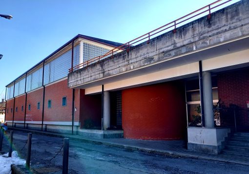 "Pericolose criticità nel controsoffitto": chiusa la palestra delle scuole medie di Dronero