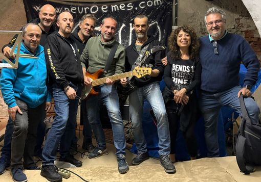 Costigliole Saluzzo pronta per la reunion della storica band N'€uro Costigliole Saluzzo pronta per la reunion della storica band N'€uro