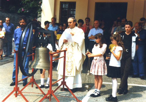 La Benedizione e posa della Campana "Clara" nella Cappella di San Giovanni, il 21 giugno del 1998