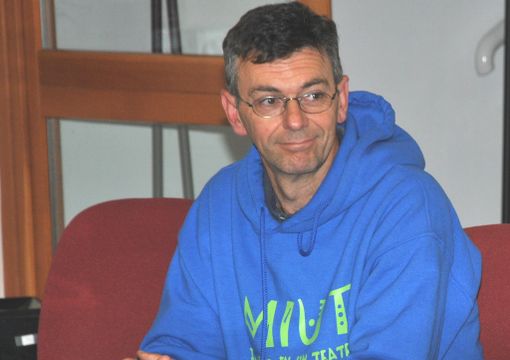 Il Vigile Urbano di Pinerolo e sindaco di Oncino Piero Abburà Il Vigile Urbano di Pinerolo e sindaco di Oncino Piero Abburà