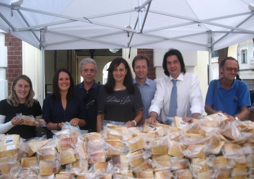 Da sin.: Michela Perassi, Cristina Coero Borga, Elio Vignetta, Gina Cozzitorto, Valerio Airaudo, Luca Colombatto, Aldo Raviolo Da sin.: Michela Perassi, Cristina Coero Borga, Elio Vignetta, Gina Cozzitorto, Valerio Airaudo, Luca Colombatto, Aldo Raviolo