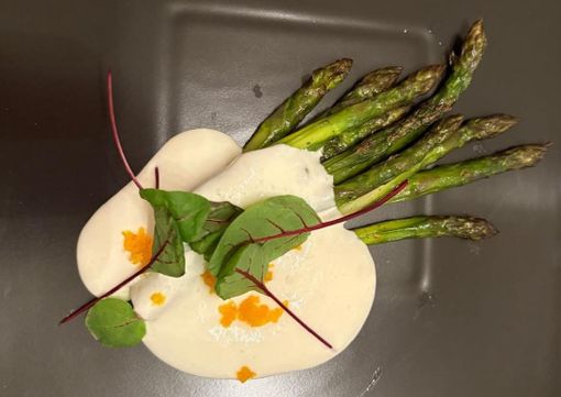 Gli Asparagi Dolci di Revello di Piero Fraire: ricercati da tutta la Provincia, e non solo… Gli Asparagi Dolci di Revello di Piero Fraire: ricercati da tutta la Provincia, e non solo…