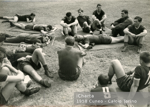 Collezionismo cartaceo: consigli utili per trovare preziosi documenti d’epoca