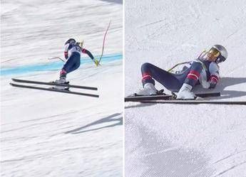 Paura per Vonn, caduta rovinosa e grave infortunio in discesa Milano Cortina Paura per Vonn, caduta rovinosa e grave infortunio in discesa Milano Cortina