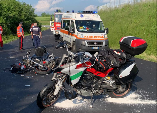 Scontro tra due moto a Paroldo, interviene elisoccorso: quattro feriti, grave 58enne di Gaiola Scontro tra due moto a Paroldo, interviene elisoccorso: quattro feriti, grave 58enne di Gaiola