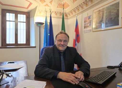 Il sindaco Emiliano Negro Il sindaco Emiliano Negro