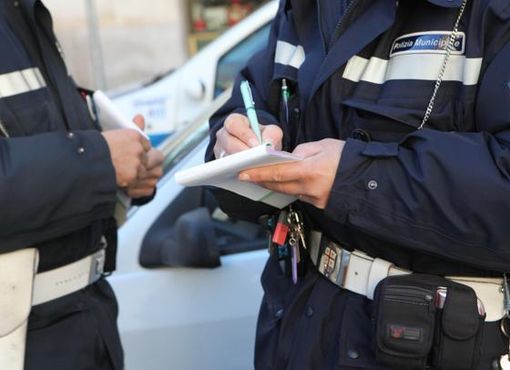 Multe in base al reddito? Si parta dai reati di evasione fiscale, corruzione, ed altri di carattere strettamente pecuniario Multe in base al reddito? Si parta dai reati di evasione fiscale, corruzione, ed altri di carattere strettamente pecuniario