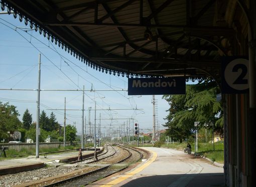 Lavori sulla Torino-Savona, interruzioni della linea per un mese tra Fossano e Mondovì