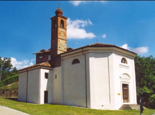 La Chiesa di San Giovanni Battista a Trezzo Tinella, sede del Punto di Interpretazione della Strada Romantica di Langhe e Roero La Chiesa di San Giovanni Battista a Trezzo Tinella, sede del Punto di Interpretazione della Strada Romantica di Langhe e Roero