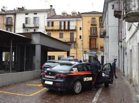 I carabinieri in piazza Boves - foto di repertorio