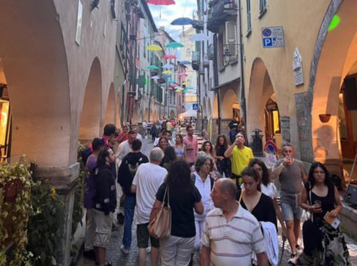 Ceva si accende con “Seva ca Bugia”: musica, arte e silenzi danzanti nel cuore della città