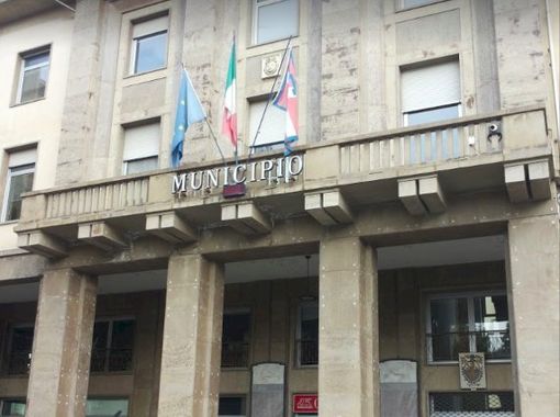 Il municipio di Verzuolo Il municipio di Verzuolo