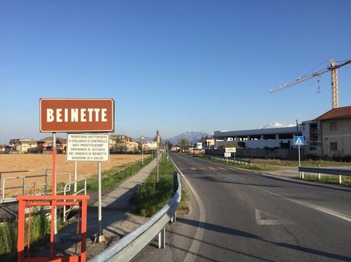 Un magazzino automatizzato alto 25 metri dall'altra parte della strada: il no degli abitanti di Regione Colombero Un magazzino automatizzato alto 25 metri dall'altra parte della strada: il no degli abitanti di Regione Colombero