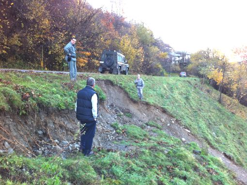 Sul posto della frana insieme con la Forestale
