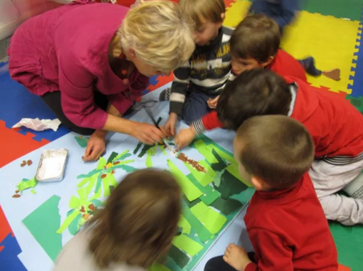 Cuneo: in contrada Mondovì un pomeriggio all'insegna di storie narrate Cuneo: in contrada Mondovì un pomeriggio all'insegna di storie narrate