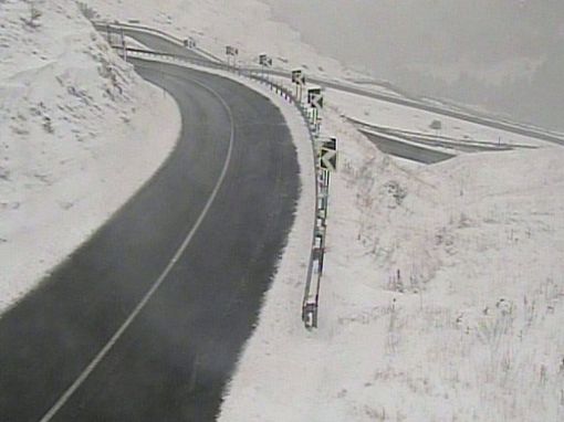 La situazione sul lato italiano, con la strada pulita e percorribile