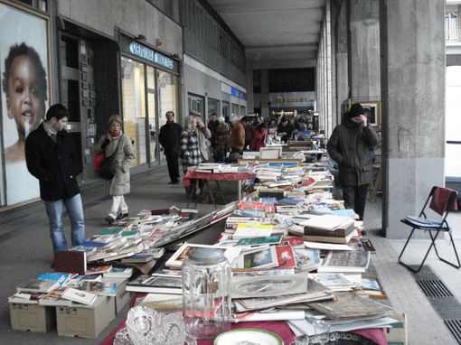 Oggetti vintage tra le quinte barocche di Bra