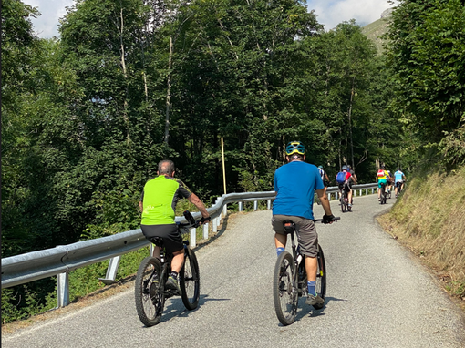 Pedalare in e-bike in Valle Po: un grande evento, nuovi e innovativi servizi