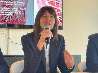 Tumori Nsclc con mutazione Egfr, oncologa Novello: "Con cure mirate migliore aspettativa vita" Tumori Nsclc con mutazione Egfr, oncologa Novello: "Con cure mirate migliore aspettativa vita"