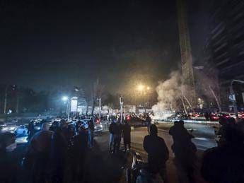 Sanzioni, inflazione e crollo del rial: così è nata la nuova rivolta in Iran Sanzioni, inflazione e crollo del rial: così è nata la nuova rivolta in Iran