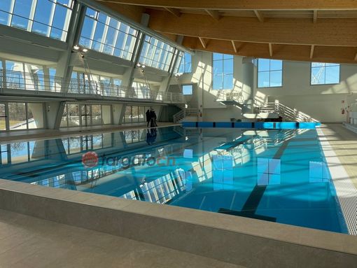 La rinnovata piscina comunale di Mondovì La rinnovata piscina comunale di Mondovì