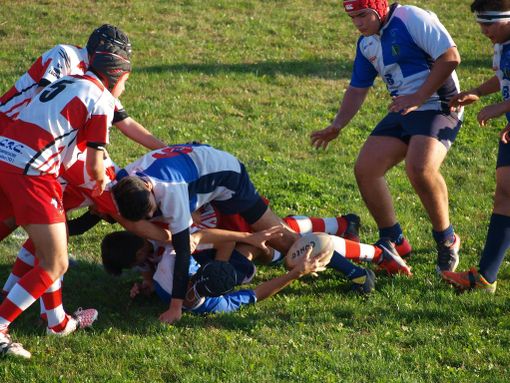 I ragazzi del Cuneo Pedona Rugby battono i rivali dell’Asti in casa sul campo di Piccapietra