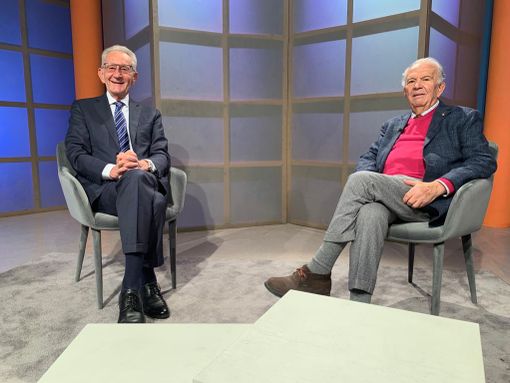 Auguri augurissimi, da Beppe Ghisolfi e Pier Maria Toselli,su Telecupole