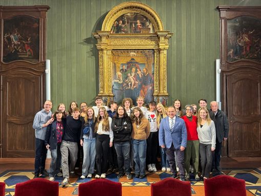 Il gruppo di studenti provenienti da Medford, negli Usa