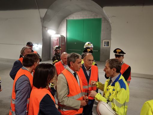Sopralluogo del Prefetto di Cuneo al cantiere del Tenda: "Doveroso vedere di persona l'opera" Sopralluogo del Prefetto di Cuneo al cantiere del Tenda: "Doveroso vedere di persona l'opera"