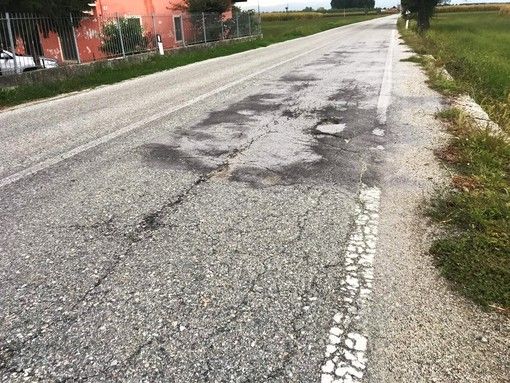 CONTROCORRENTE Se il “modello Cuneo” salta sulle buche delle strade provinciali CONTROCORRENTE Se il “modello Cuneo” salta sulle buche delle strade provinciali