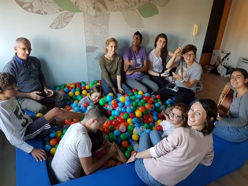 Il ricavato della serata andrà all'Associazione Ludica di Alba Il ricavato della serata andrà all'Associazione Ludica di Alba