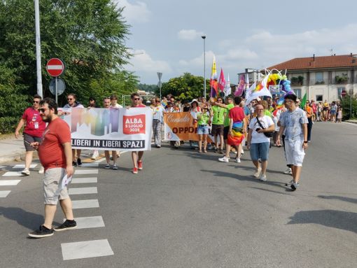 Farinél/ Sì, leggendo i commenti sui social c’è ancora bisogno di Pride
