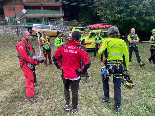 Escursionista ritrovato salvo a 2000 metri sui monti di Chiusa Pesio, con solo lievi escoriazioni e disorientato Escursionista ritrovato salvo a 2000 metri sui monti di Chiusa Pesio, con solo lievi escoriazioni e disorientato