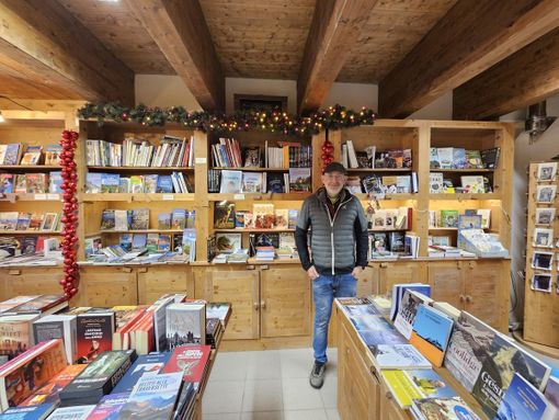 STORIE DI MONTAGNA / Una libreria accesa a 1300 metri