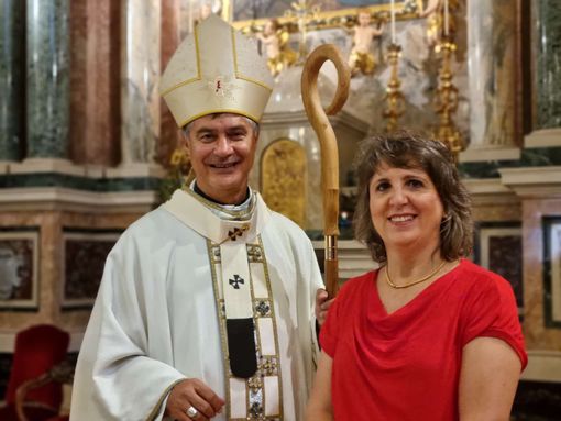 In foto, monsignor Roberto Repole con Silvia Gullino In foto, monsignor Roberto Repole con Silvia Gullino