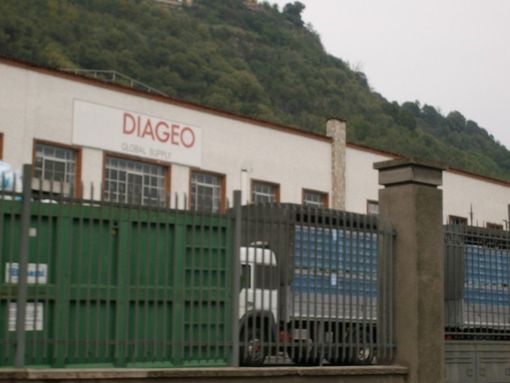 Il futuro dello stabilimento Diageo: "In attesa di sviluppi per la cessione, mobilitazione a tempo indeterminato"