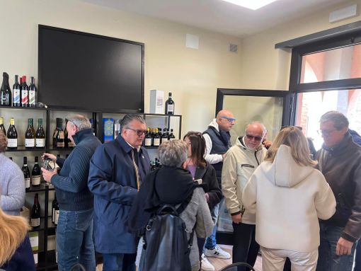 A Neviglie è nata "Cru", l'enoteca comunale con dodici produttori