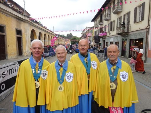 La Confraternita della salsiccia di Bra con Stefania Belmondo