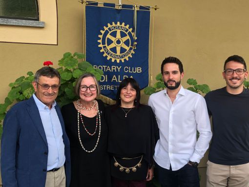 La famiglia Allario-Piazzo che ha ospitato l'evento Rotary Alba