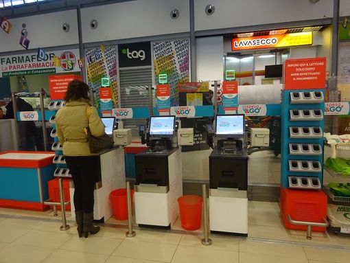 Spesa fai da te e tempo risparmiato: al Mercatò Big di Bra si può