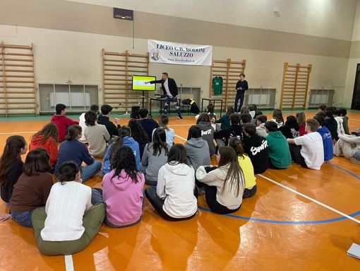 Il progetto "10 maglie 10 storie" al liceo Bodoni di Saluzzo