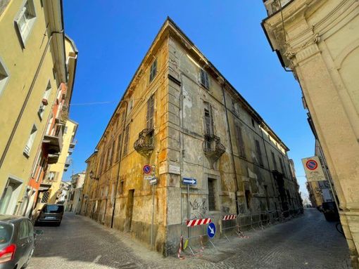 Cuneo: concluso l' iter di vendita di Palazzo Chiodo Cuneo: concluso l' iter di vendita di Palazzo Chiodo
