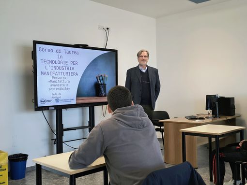 Orientamento professionalizzante al Denina Pellico Rivoira Orientamento professionalizzante al Denina Pellico Rivoira