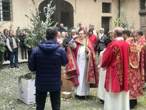 Saluzzo, Benedizione degli Ulivi nell'antico Vescovado di via Maghelona . Foto Mauro Piovano